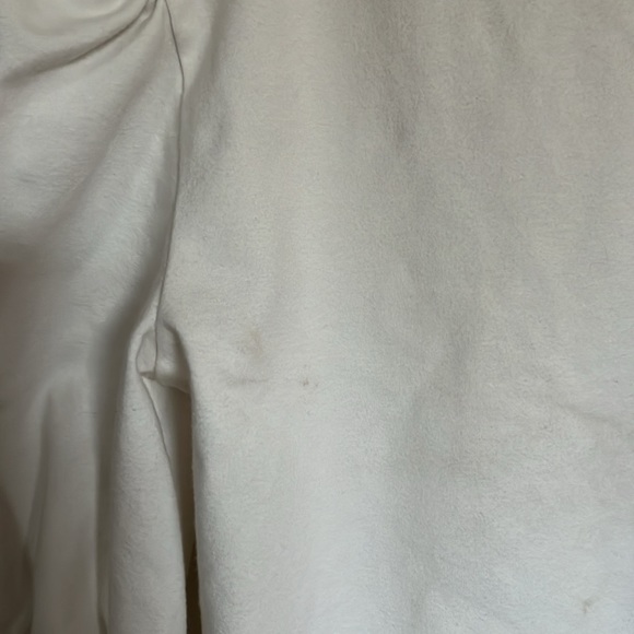 Aritzia Wilfred billow top size xs white. Free if you bundle - Picture 3 of 4